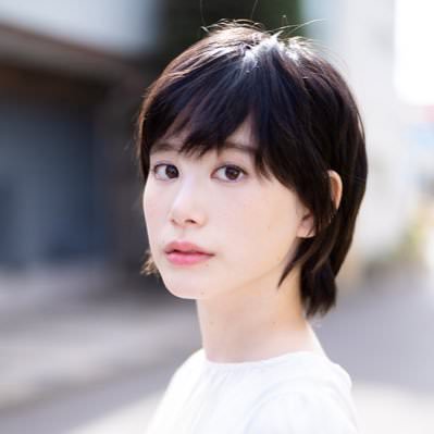 金城茉奈